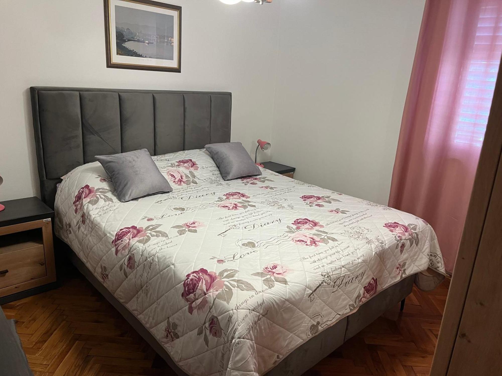 Apartments Julija Вела Лука Екстериор снимка