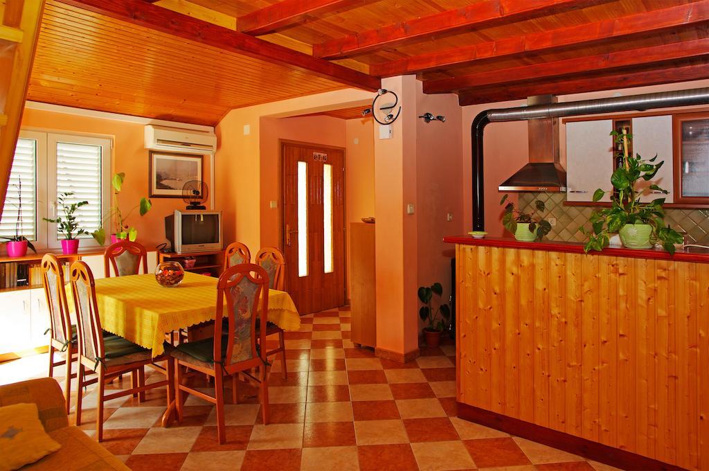 Apartments Julija Вела Лука Стая снимка