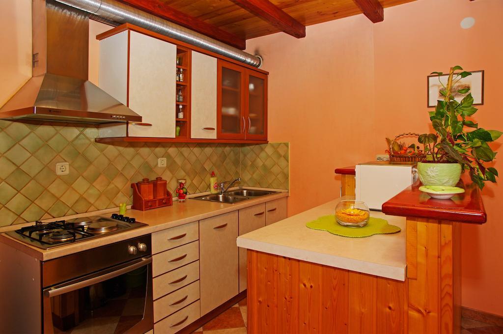 Apartments Julija Вела Лука Екстериор снимка