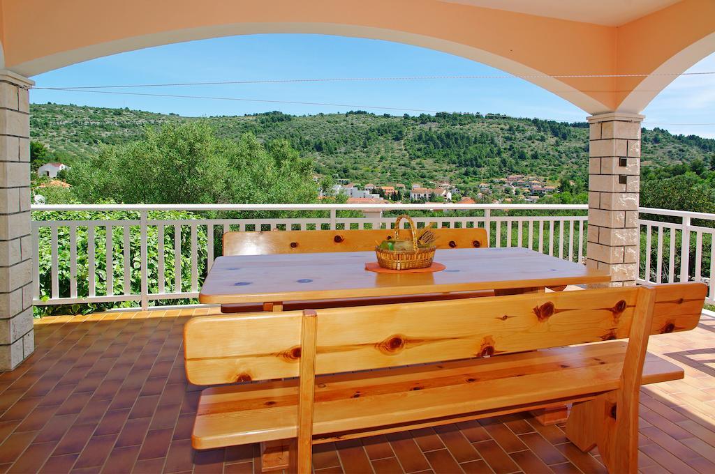Apartments Julija Вела Лука Екстериор снимка