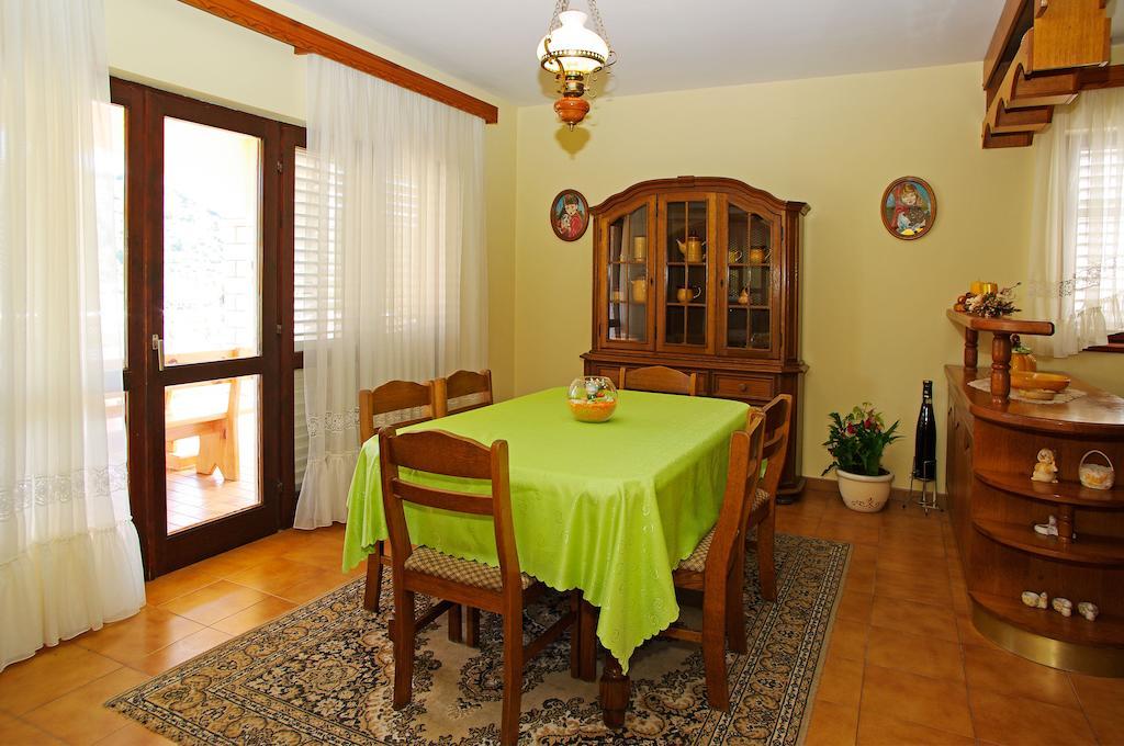 Apartments Julija Вела Лука Стая снимка